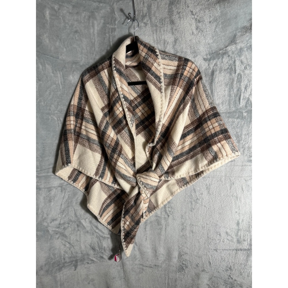 Vince Camuto Womens Oat Neutral Plaid Knit Wrap Shawl Poncho O/S NWT